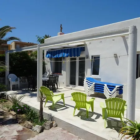 At Seafront With Private Garden-655 Tatil Evi Denia