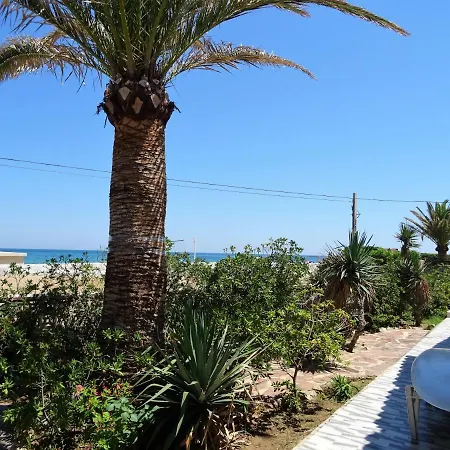 At Seafront With Private Garden-655 Tatil Evi Denia