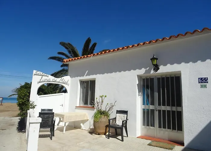 At Seafront With Private Garden-655 Dénia